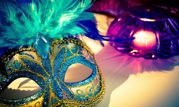 For Refresh or Sponsored Post – Mardi Gras in San Antonio: The Best Parades, Parties, and More