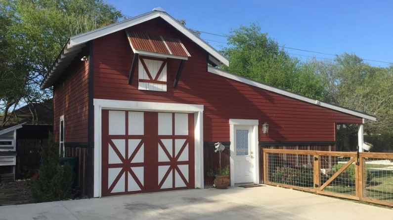 For Refresh or Sponsored Post – This Little Red Barn Is Available for Rent in Boerne, Texas
