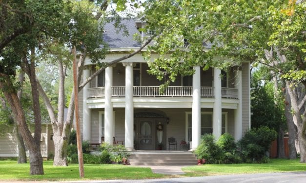 Visit the Hope Floats House in Smithville, Texas