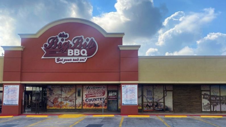 San Antonio Kid-Friendly Restaurants with Playgrounds - The Big Bib BBQ