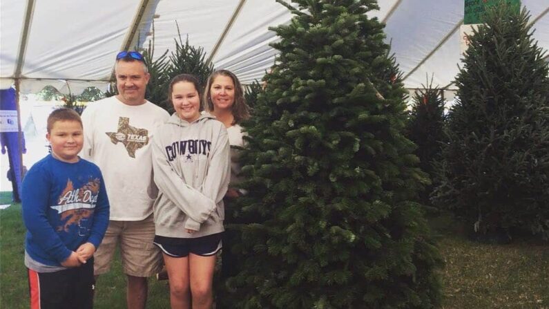 Christmas Tree Farms in San Antonio 2024