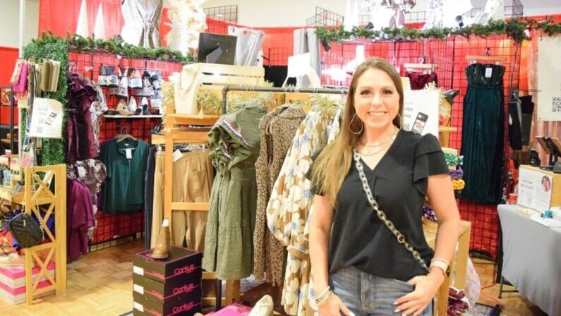 Spooky Season & Beyond: October 2025 Events in San Antonio for Adults 9 October 2025 Events in San Antonio for Adults - Holly Market of New Braunfels