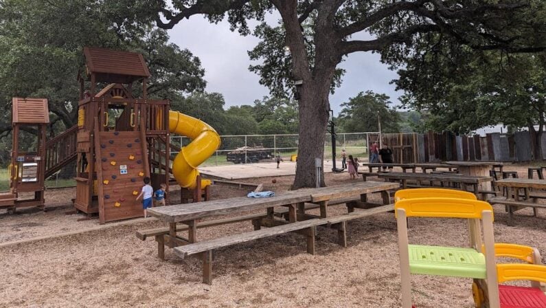 San Antonio restaurants with playgrounds - Pure Country BBQ & Grill