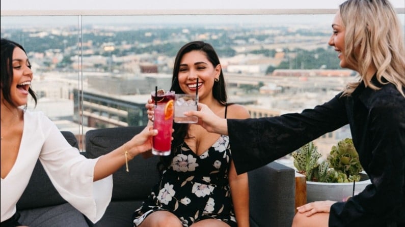 san antonio rooftop bar - The Moon's Daughters