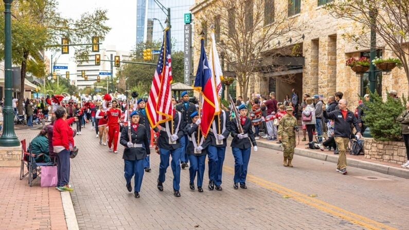 Free and Fun Events in San Antonio November 7 - November 9 - SATX Dowtown Veterans Day Parade