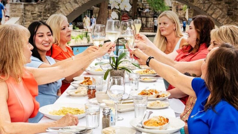 Best Restaurants on the San Antonio River Walk - Paesanos Riverwalk