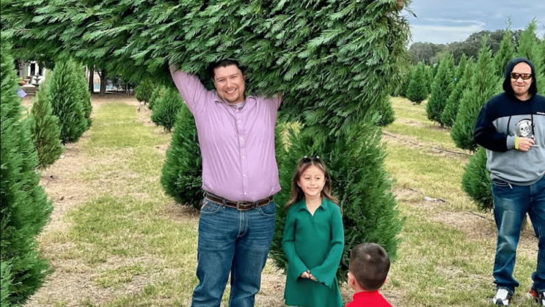 Christmas Tree Farm San Antonio - Devine Acres Farm – Devine