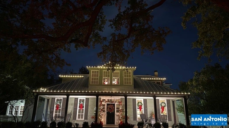 alamo heights christmas lights - SanAntonioThingsToDo