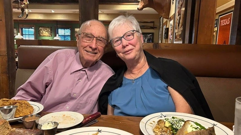 Best Steakhouse in New Braunfels - Saltgrass Steak House