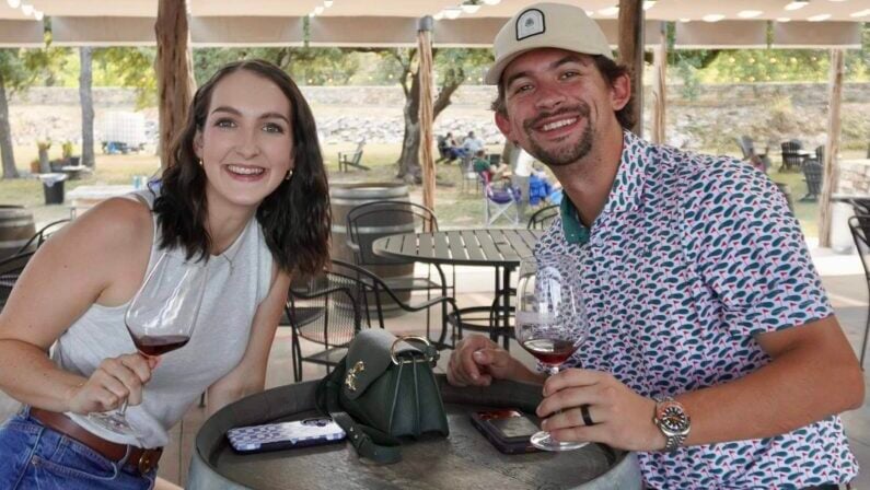 Date night ideas New Braunfels - Dry Comal Creek Vineyards