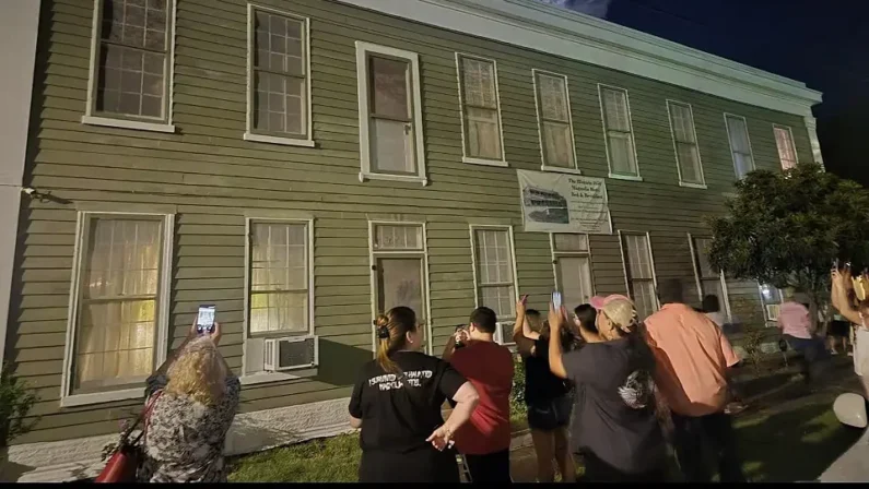 Haunted Magnolia Hotel Ghost Tour