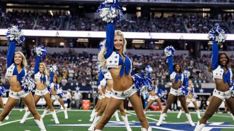 Dallas Cowboys Cheerleaders Live!