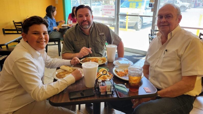 25+ Best Mexican Restaurants in San Antonio: Authentic & Local Favorites 14 Mexican Restaurants in San Antonio - La Cazadora Mexican Restaurant