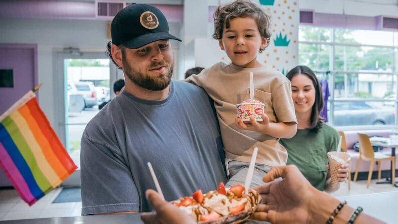 10 Best Frozen Yogurt San Antonio Spots for Your Froyo Craving 12 Frozen Yogurt San Antonio - Amyโs Ice Creams