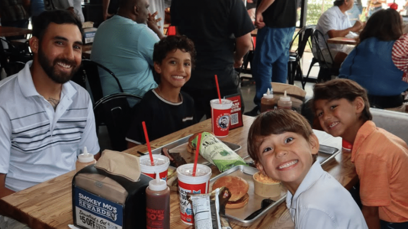 Back-to-School Cheap Eats: Best Family Deals in San Antonio 12 Family Food Deals San Antonio - Smokey Mo's BBQ