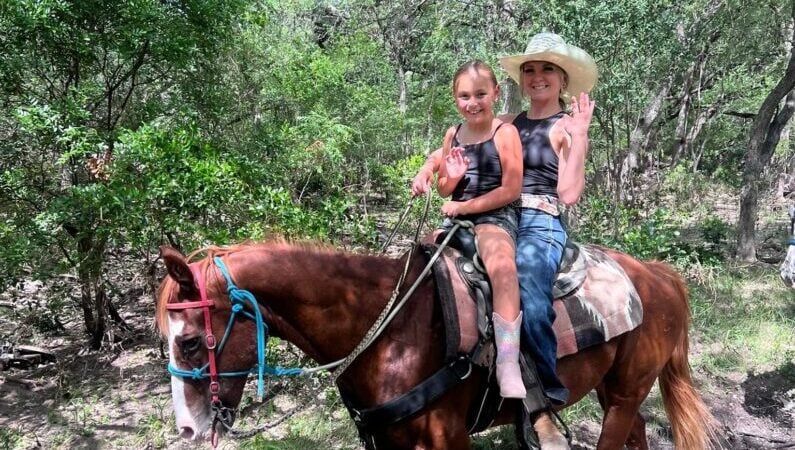 15 Best Spots for Horseback Riding in San Antonio 10 Horseback riding in San Antonio - Westcreek Trail Rides