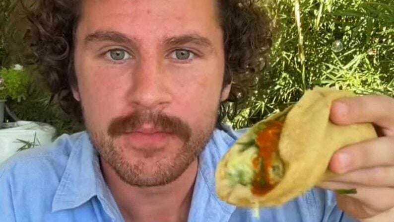 Best Breakfast Tacos San Antonio: Best Family Breakfast Spots 9 huge tacos SA - Con Huevos Tacos