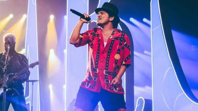 San Antonio Highlights: September 21 to September 24 – Food, Music, Arts & More 13 San Antonio picks September 21 to 24 2026 - Bruno Mars | The Romantic Tour