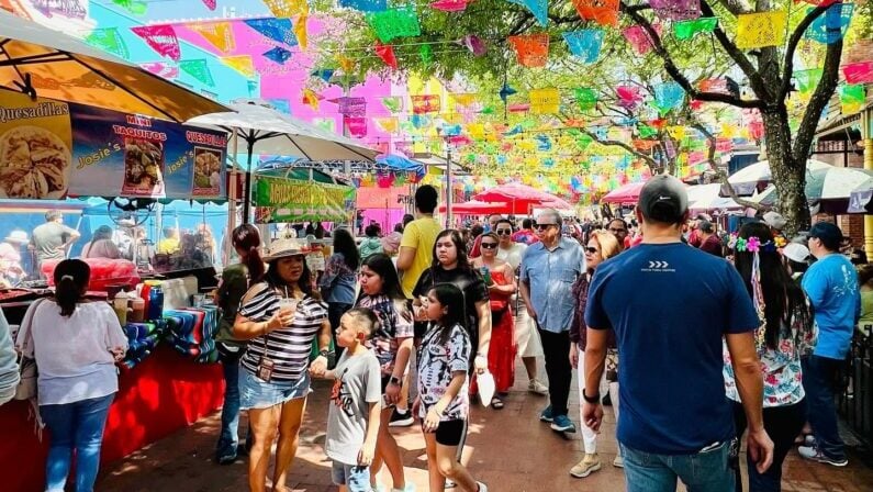 Best Historic Market Square Events & Artisan Shopping in San Antonio 9 Market square San Antonio - Farmers Market Plaza Shops