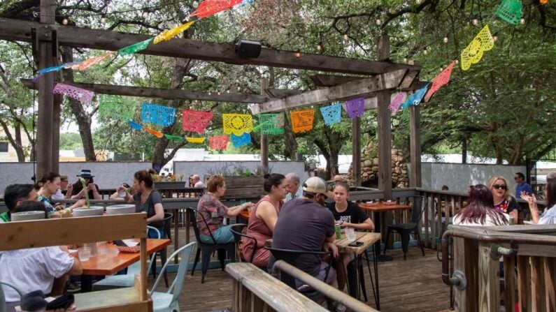Best Outdoor Brunch San Antonio - Meadow Neighborhood Eatery & Bar