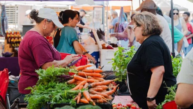 Best Farmers Markets in San Antonio with Ready-to-Eat Food 9 San Antonio Farmers Markets - Pearl Farmers Market