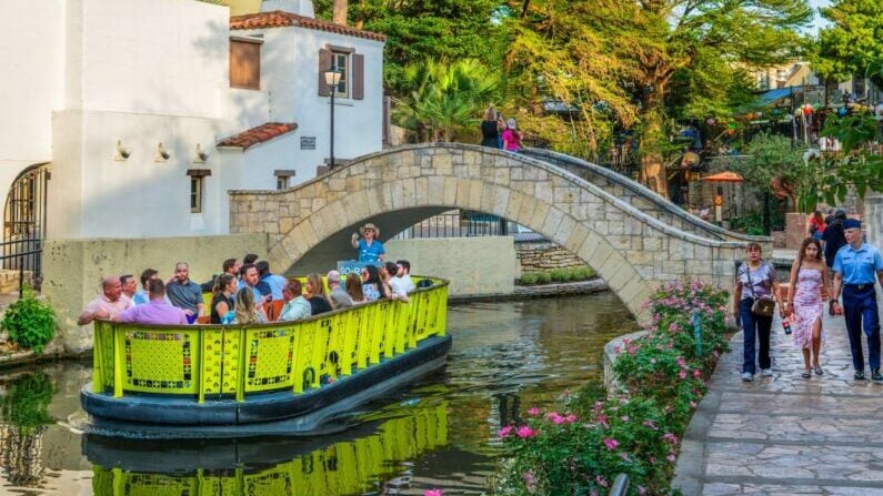 Best Scenic Walking Trails & Historic Missions in San Antonio 9 San Antonio walking trails - San Antonio River Walk – Museum Reach