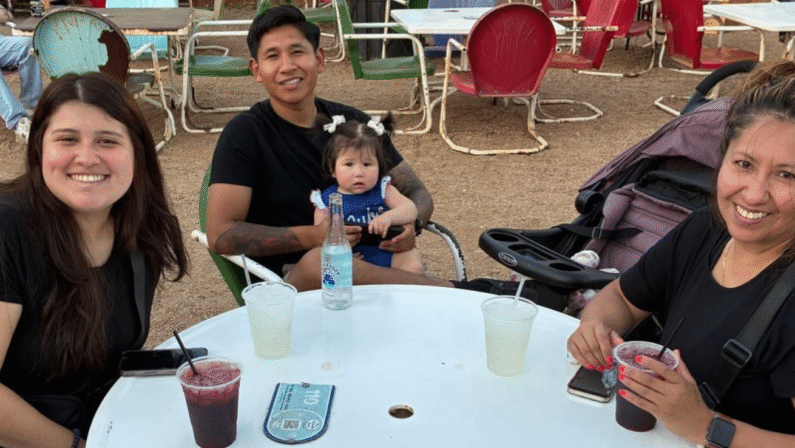 Southtown San Antonio Sunday Funday: Cheap Mimosas & Street Food 9 Southtown San Antonio Sunday Funday - The Friendly Spot Icehouse