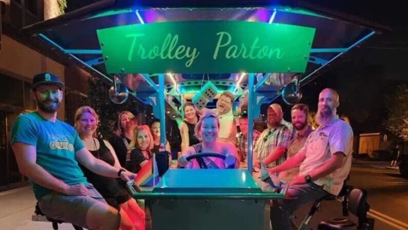 Best Costume Nights & Adult Halloween Parties San Antonio 12 Halloween parties San Antonio - Trolley Pub San Antonio Halloween Hops